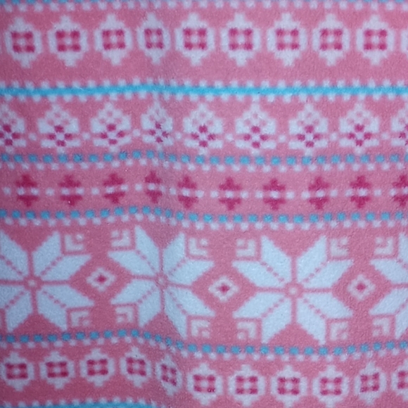Snowflake Long Sleeve Nightgown - Picture 4 of 6